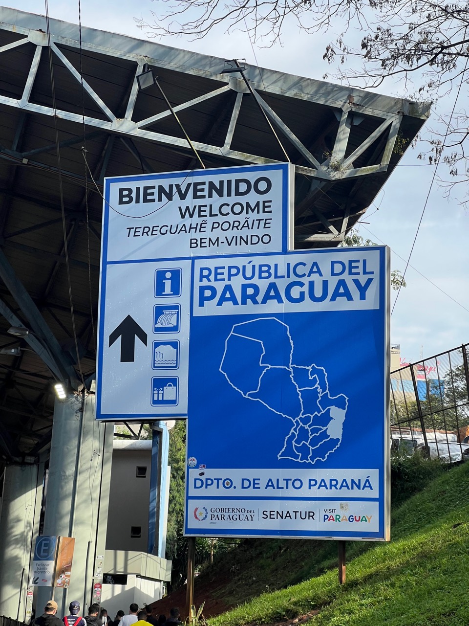 Placa de boas-vindas ao Paraguai